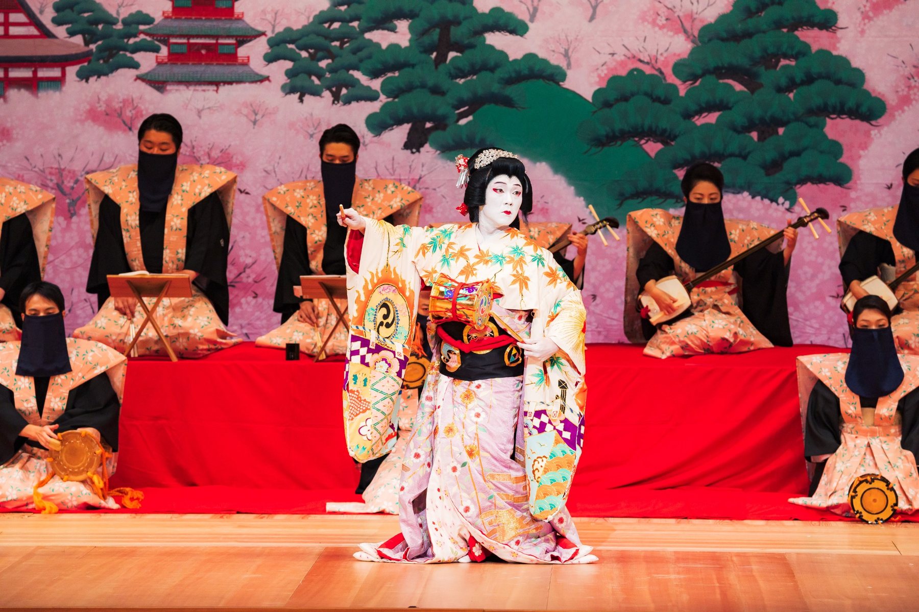京鹿子娘道成寺
