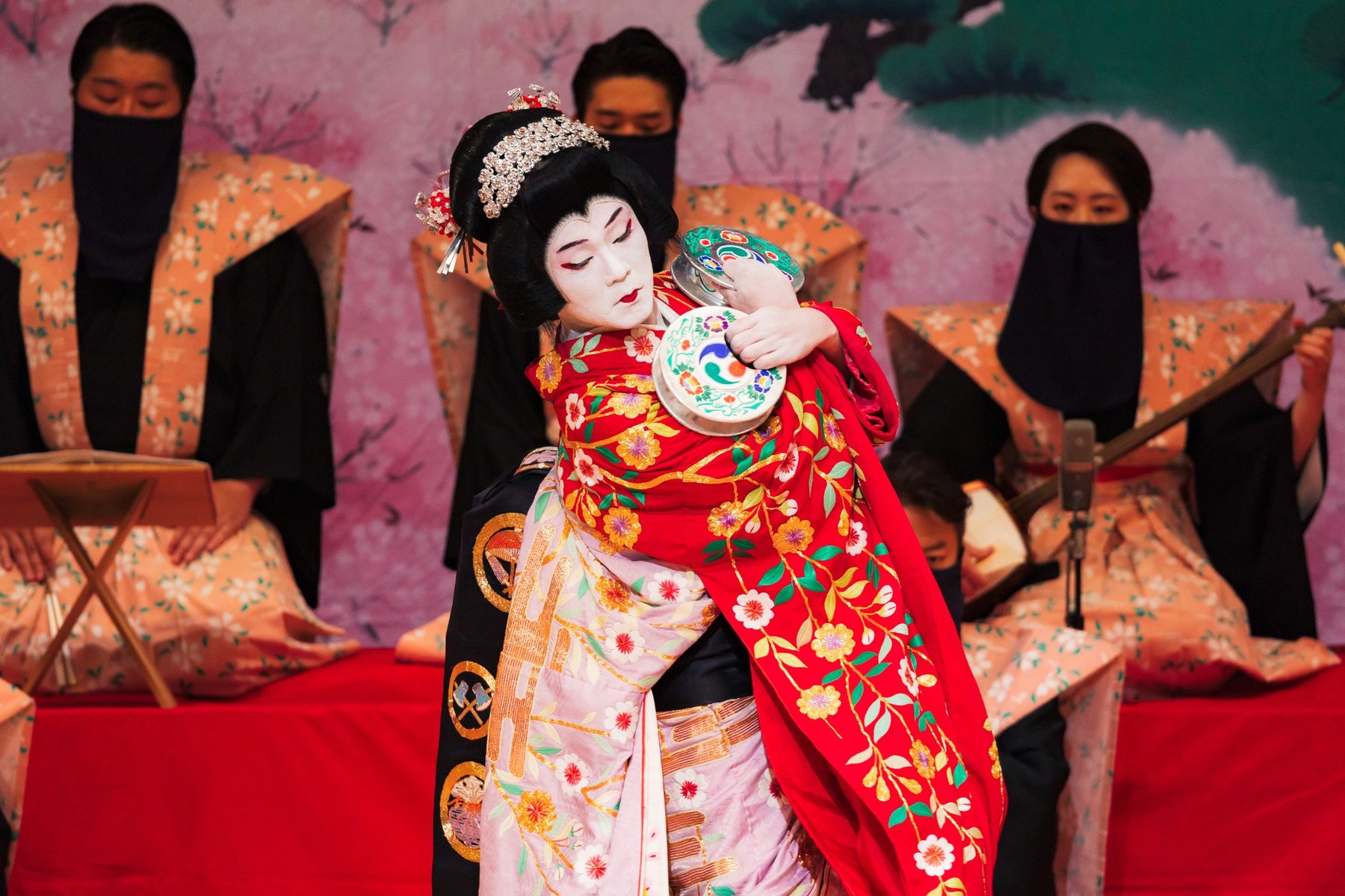 京鹿子娘道成寺