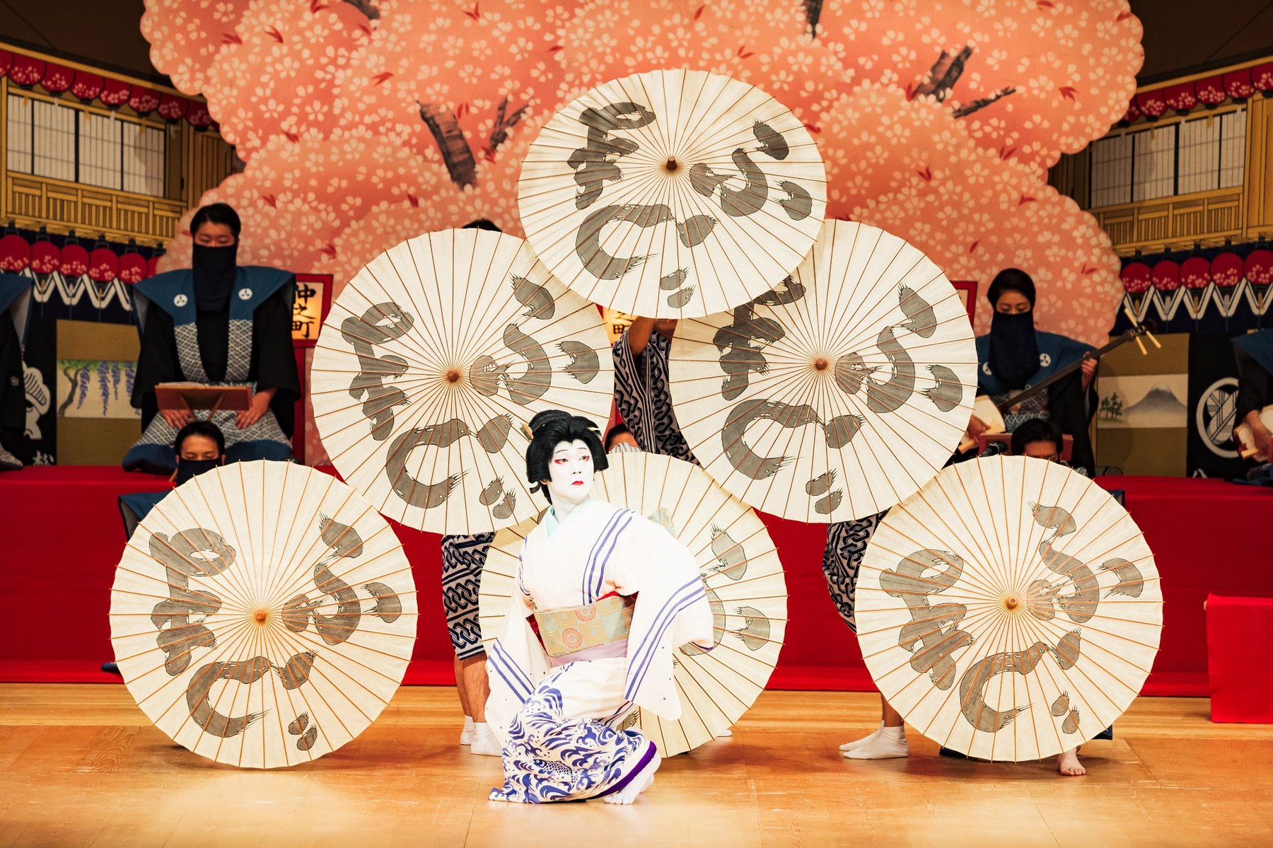 女伊達